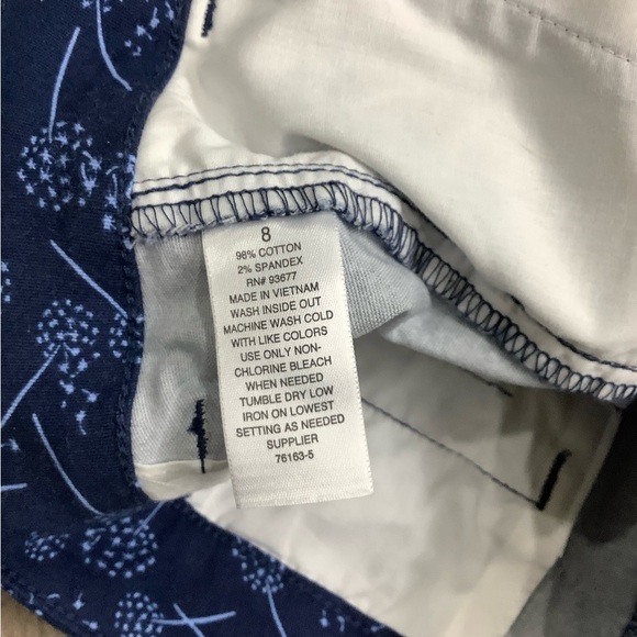 Women's a.n.a JCP 8 M Medium Shorts Navy Blue Chino Khakis Twill Stretch NWOT - Picture 7 of 8